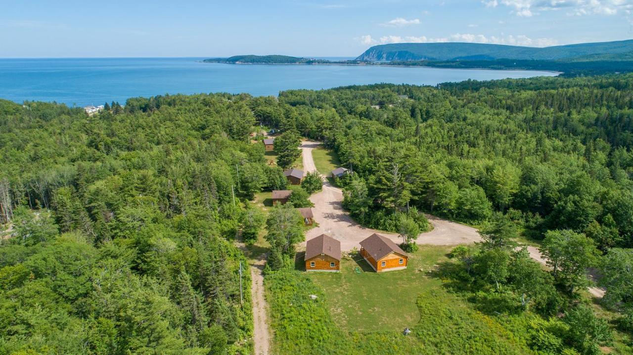 Ingonish Chalets Екстер'єр фото